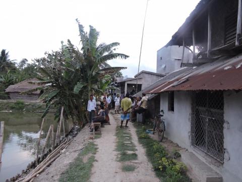 Village street in Dayapur haat bazaar